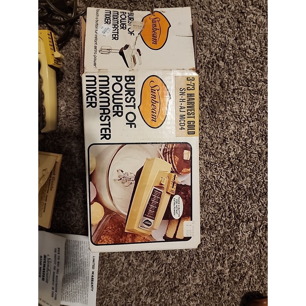 Vintage Sunbeam, Burst Of Power Mixmaster Mixer. 37-3 Harvest Gold‎